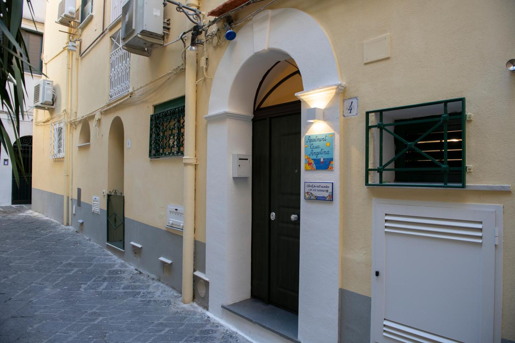 Affittacamere Casa Angelina 2*